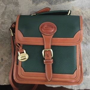 Vintage Dooney & Bourke crossbody bag